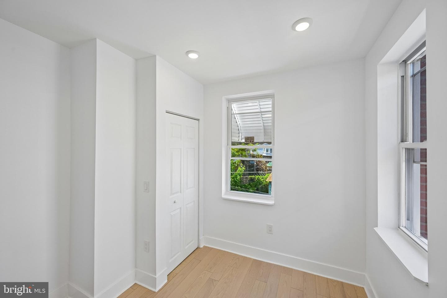 2984 Cedar Street photo 21
