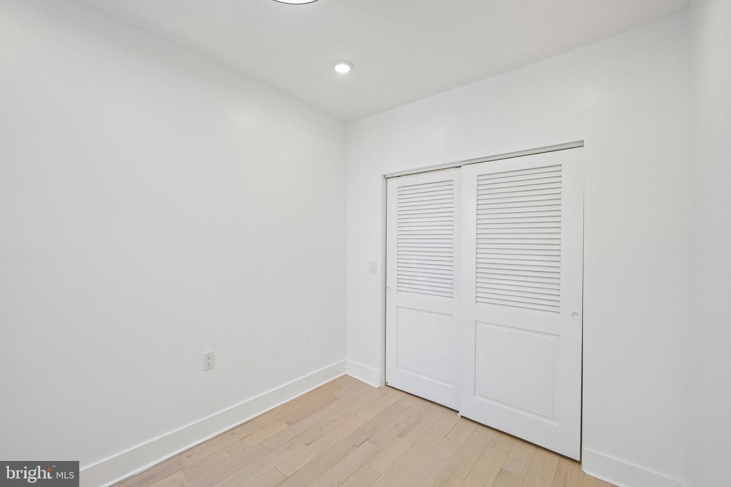 2984 Cedar Street photo 24