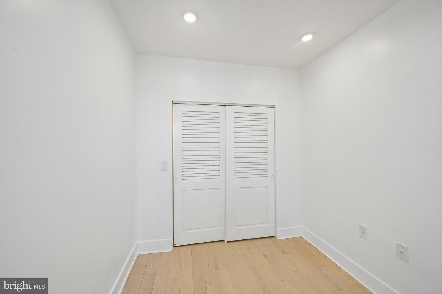2984 Cedar Street photo 25