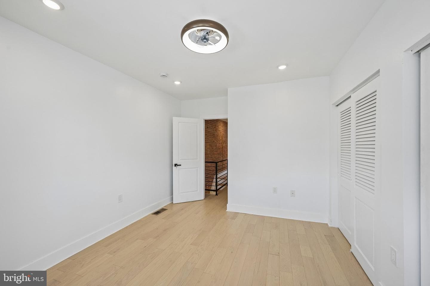 2984 Cedar Street photo 29