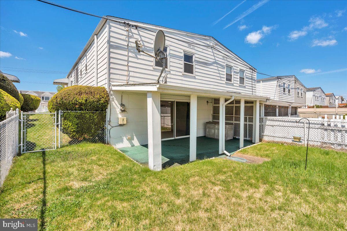 9825 Clark Street photo 25