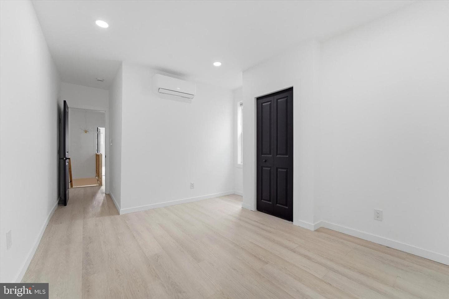 1638 N Felton Street photo 18