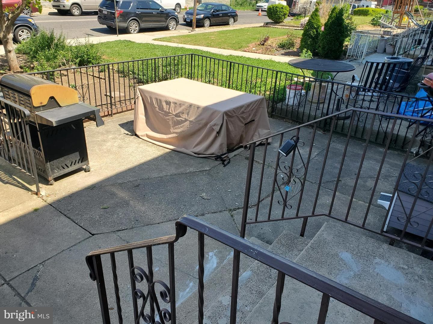 676 Mayfair Street photo 7