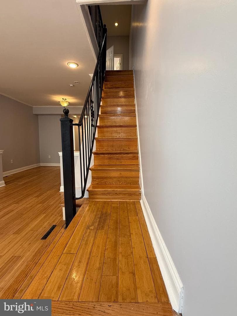1545 N Newkirk Street photo 27