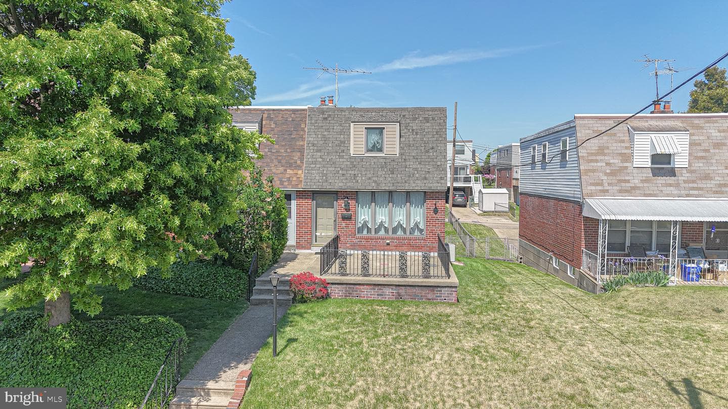 3415 Aubrey Avenue photo 2