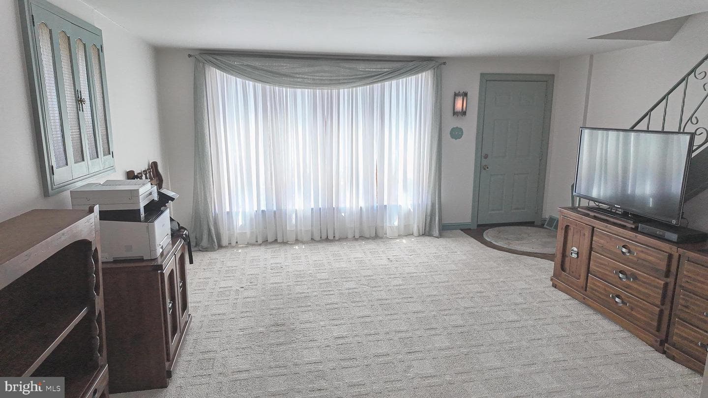3415 Aubrey Avenue photo 4