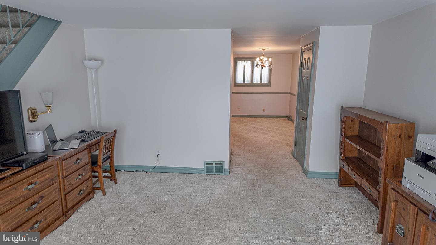 3415 Aubrey Avenue photo 6
