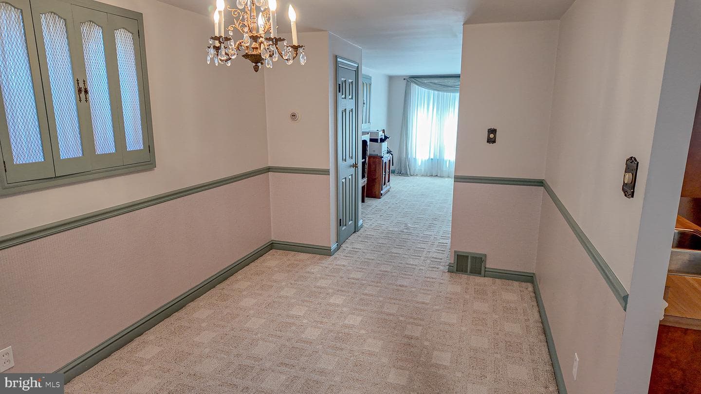3415 Aubrey Avenue photo 8