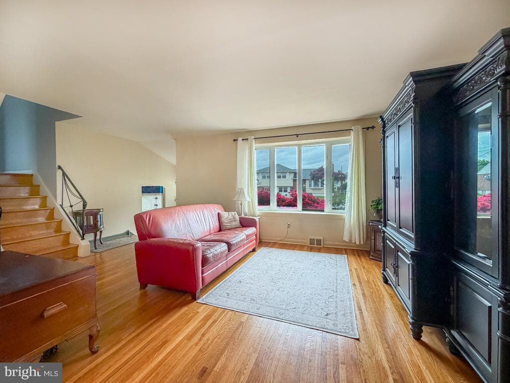 9965 Hardy Road photo 4
