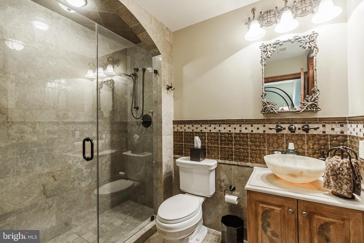 119 Catharine Street photo 28