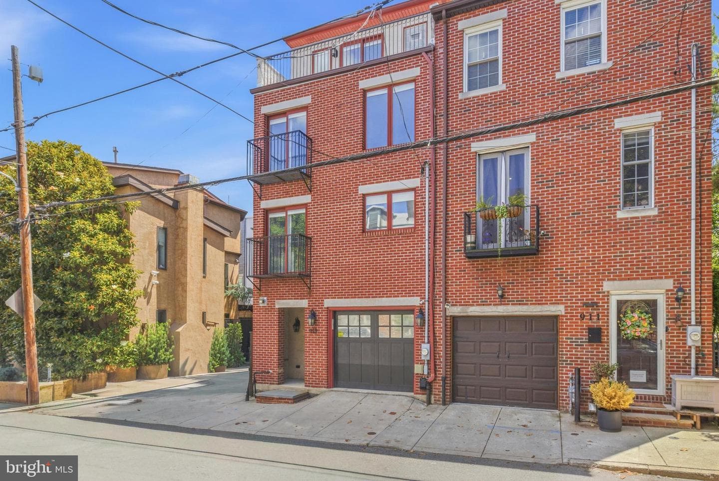 913 N Lawrence Street, Philadelphia