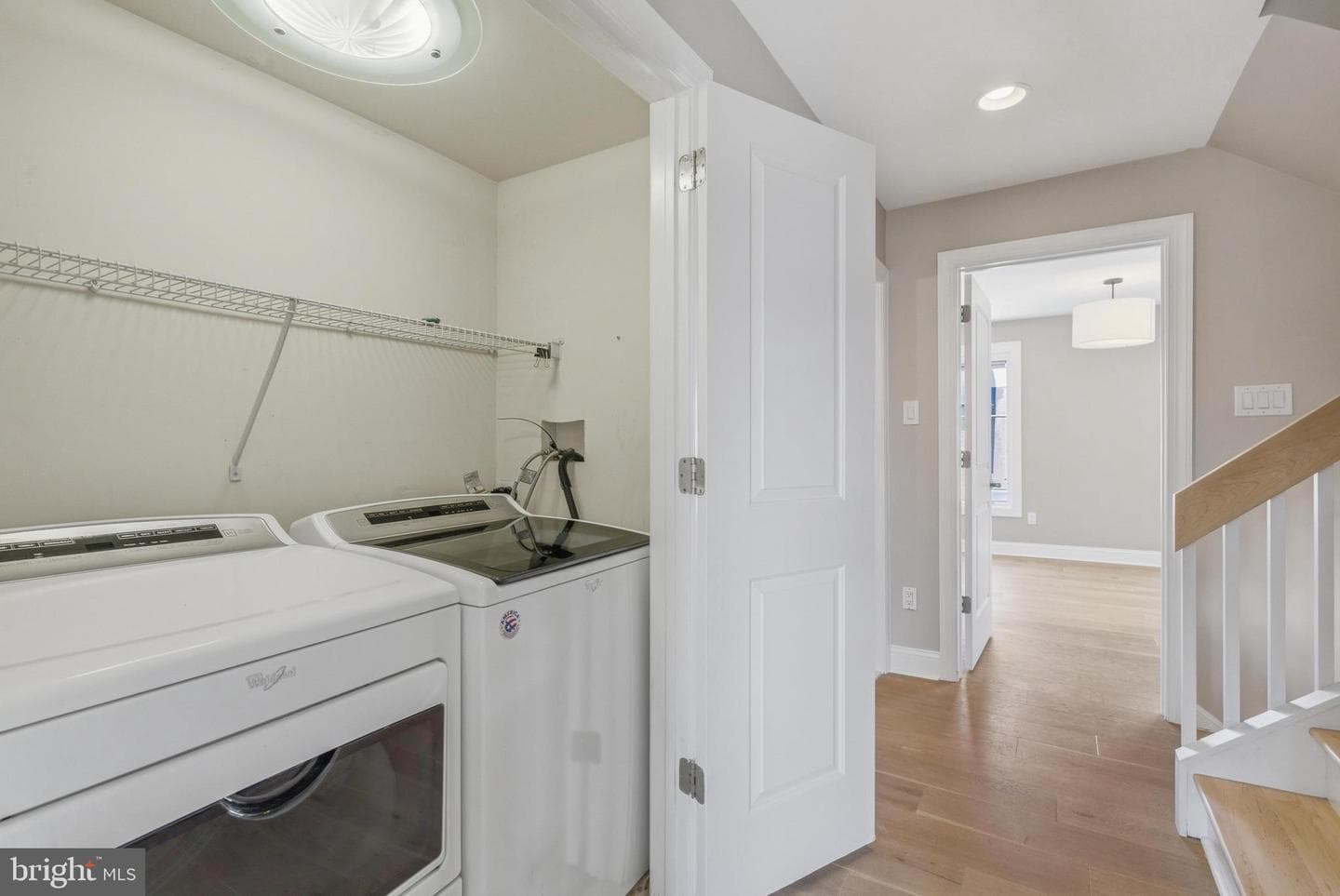 913 N Lawrence Street photo 40