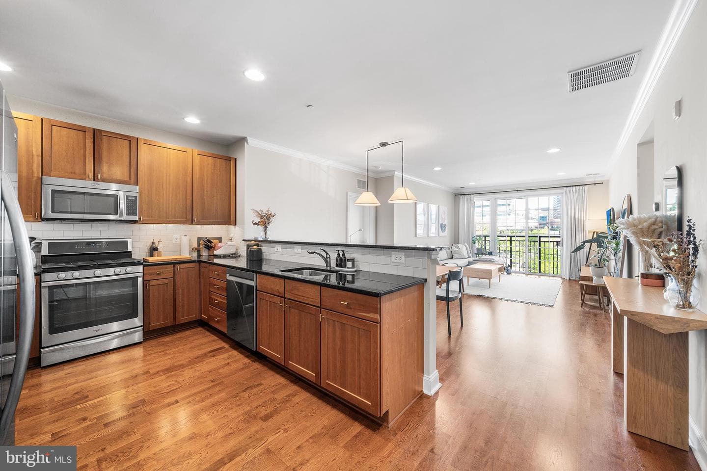 700 Commodore Court #2718, Philadelphia