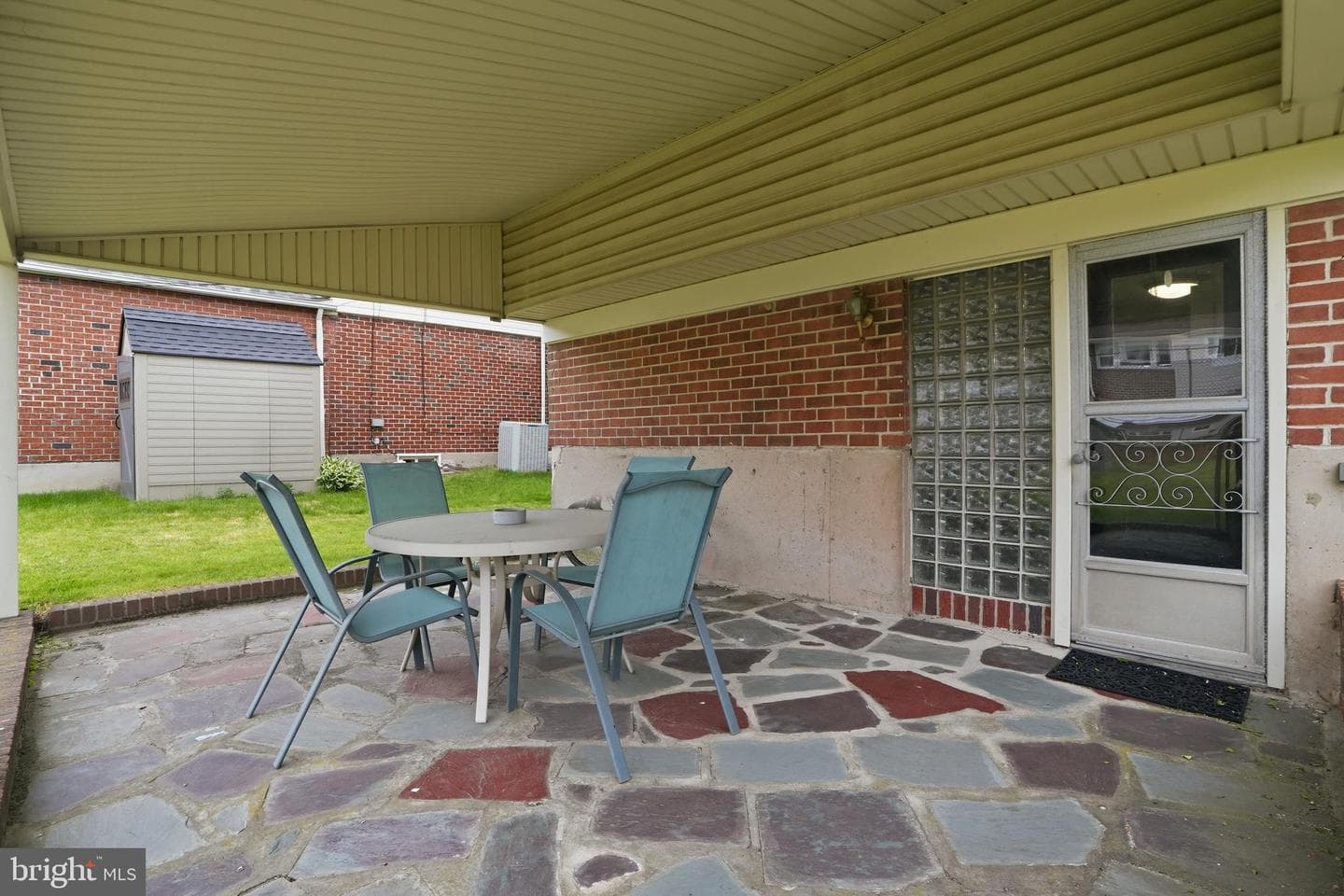 9960 Wistaria Street photo 27