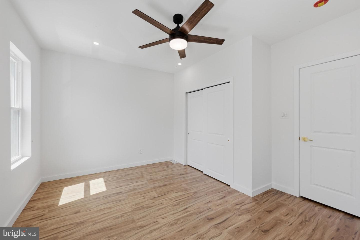 5011 Beaumont Avenue photo 23