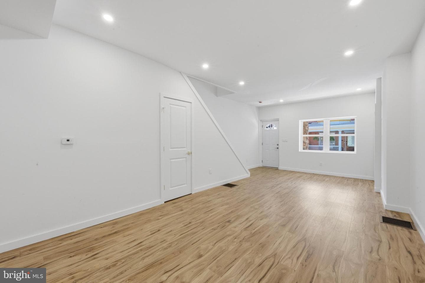5011 Beaumont Avenue photo 5