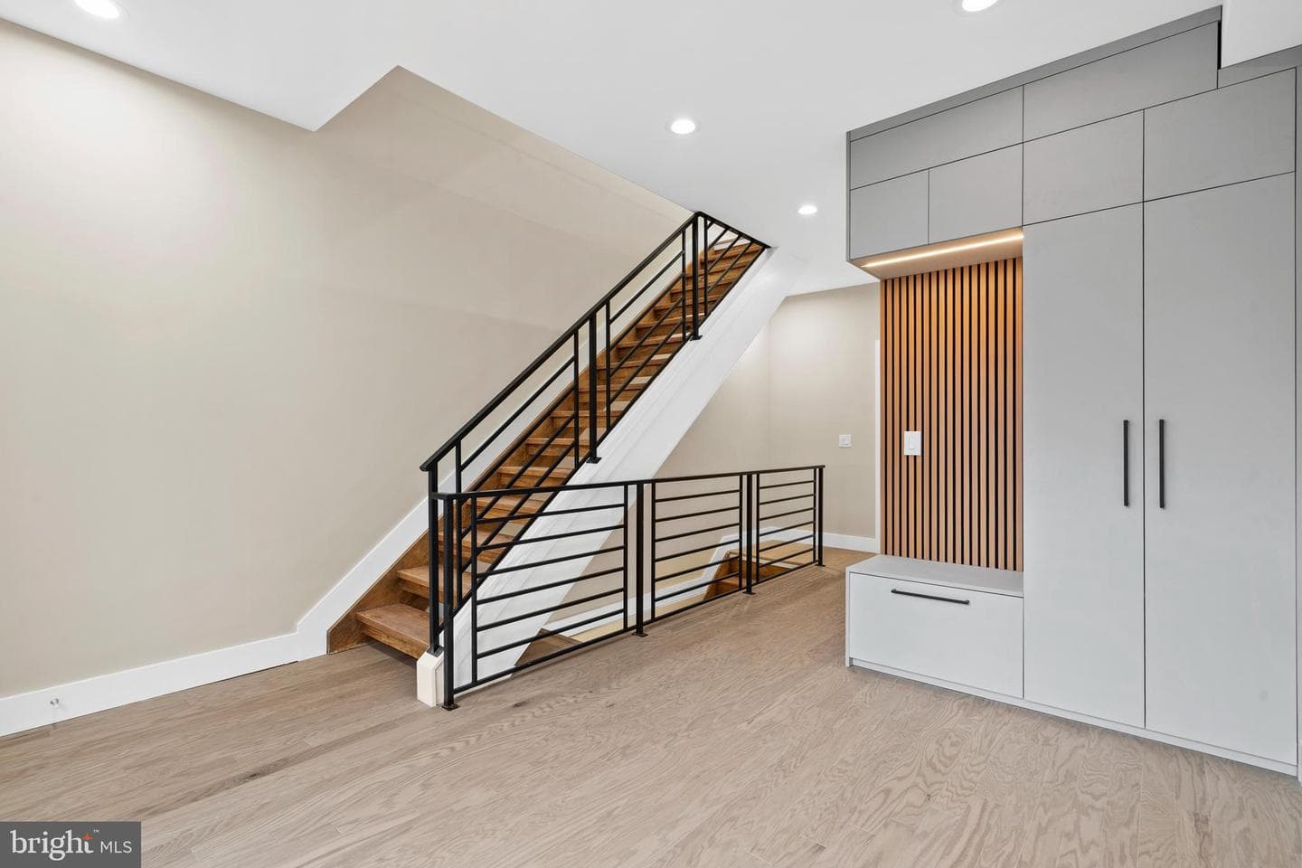 1031 S Fairhill St, Philadelphia