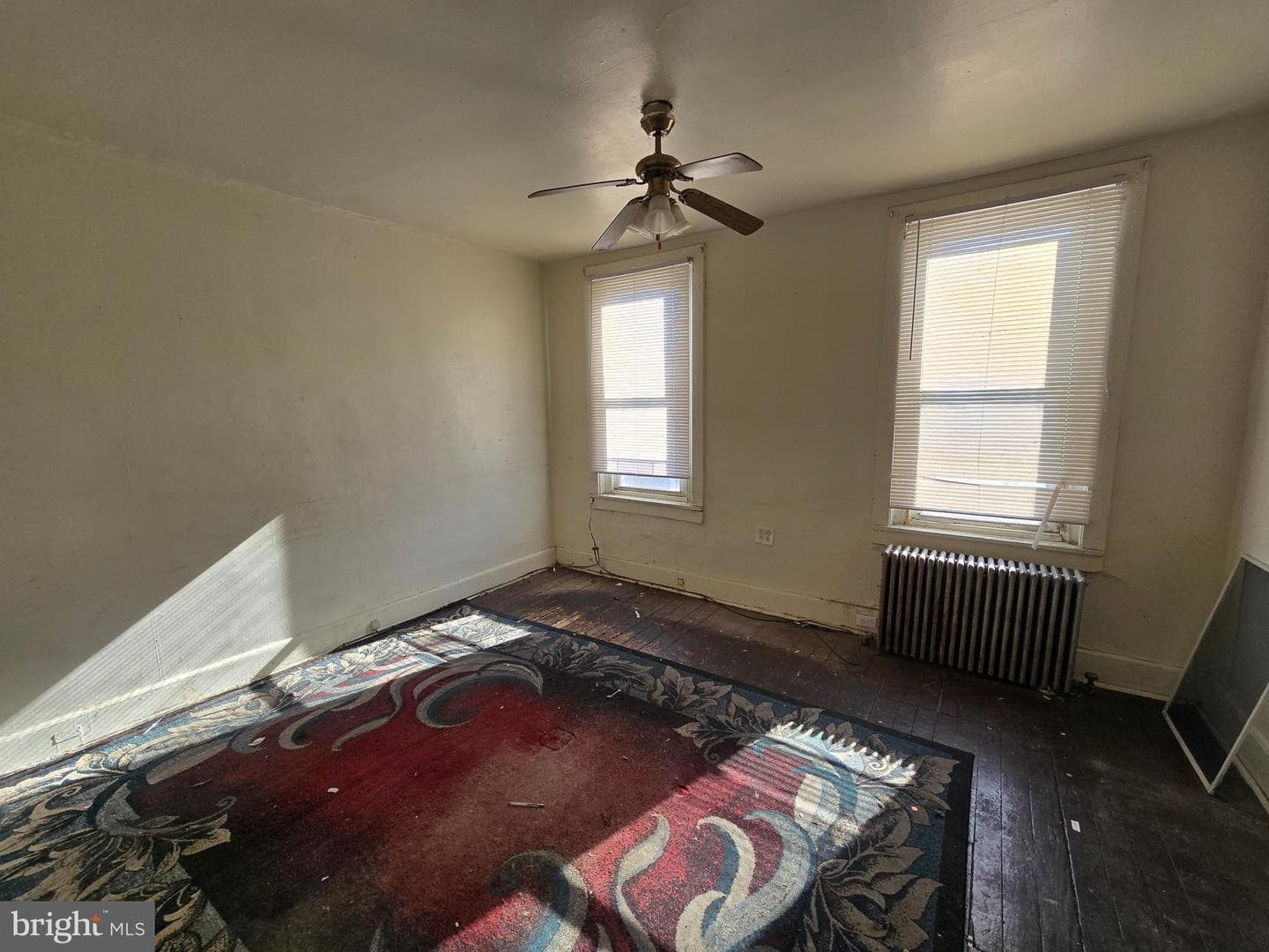 1837 W Juniata Street photo 12