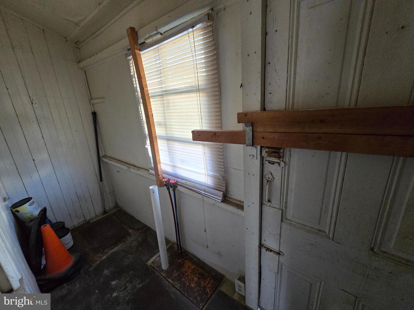 1837 W Juniata Street photo 8