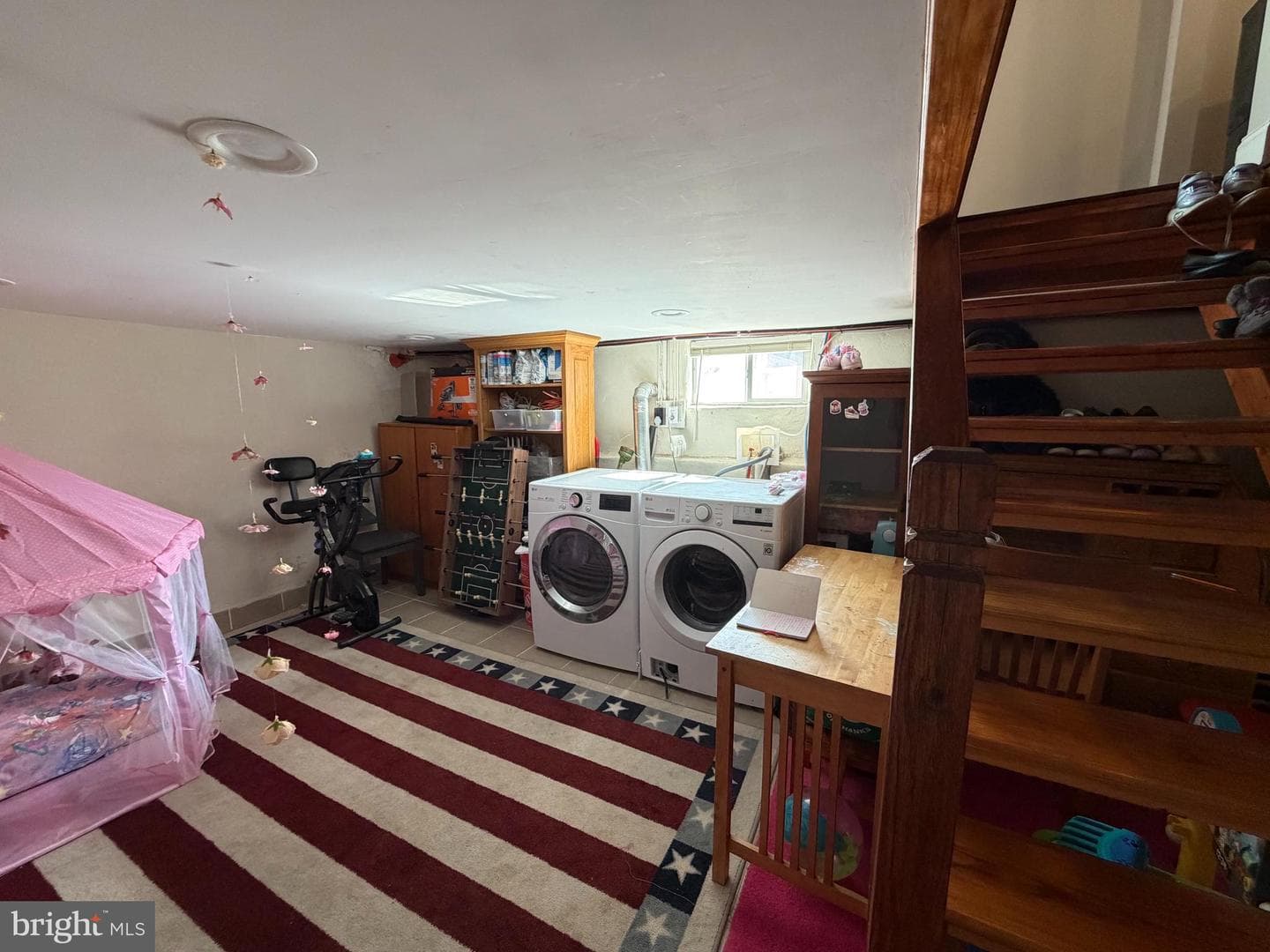 7801 Craig Street photo 16
