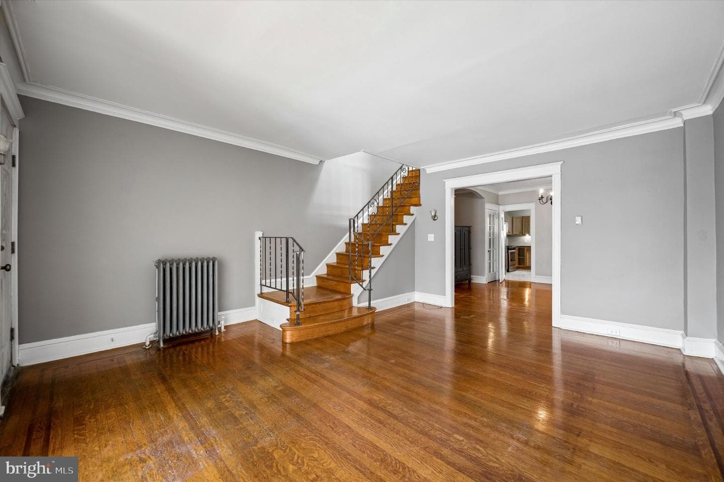 219 W Sedgwick Street photo 4