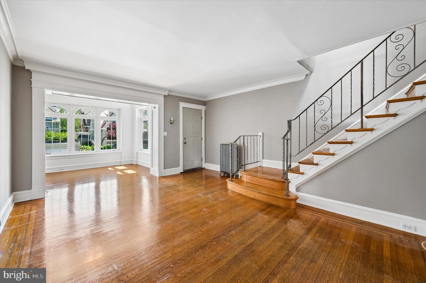 219 W Sedgwick Street photo 5