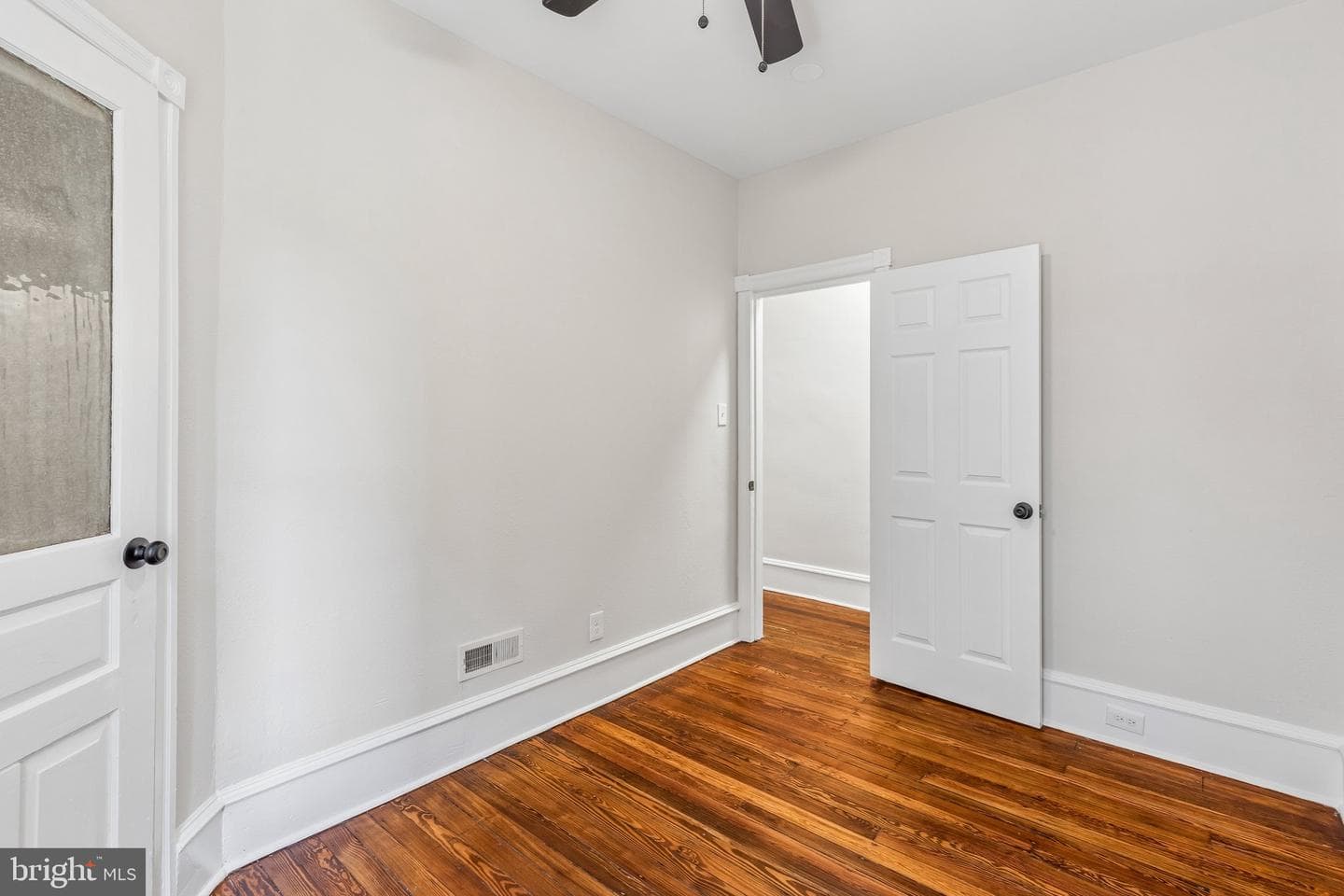 6122 Ross Street photo 23