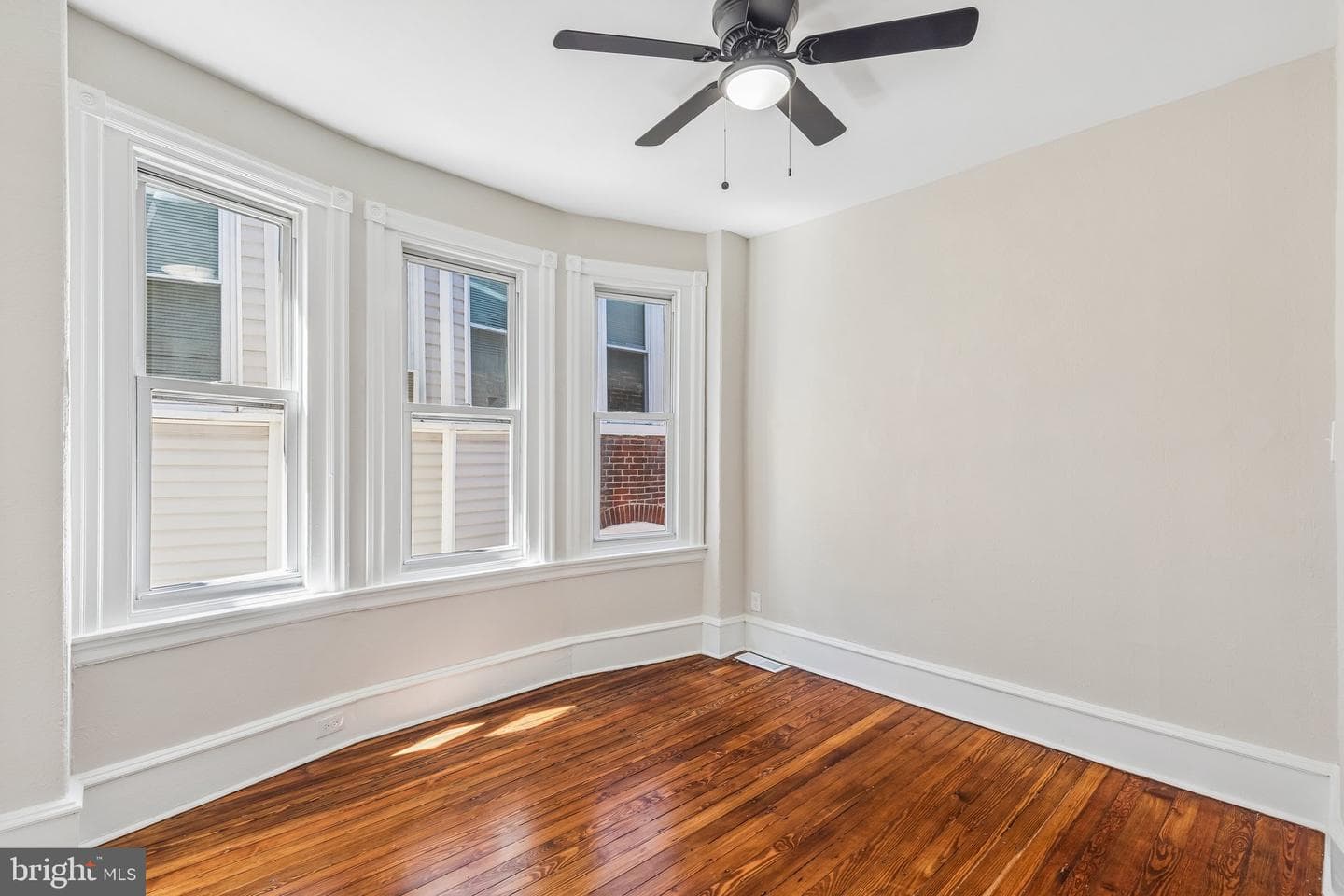 6122 Ross Street photo 24