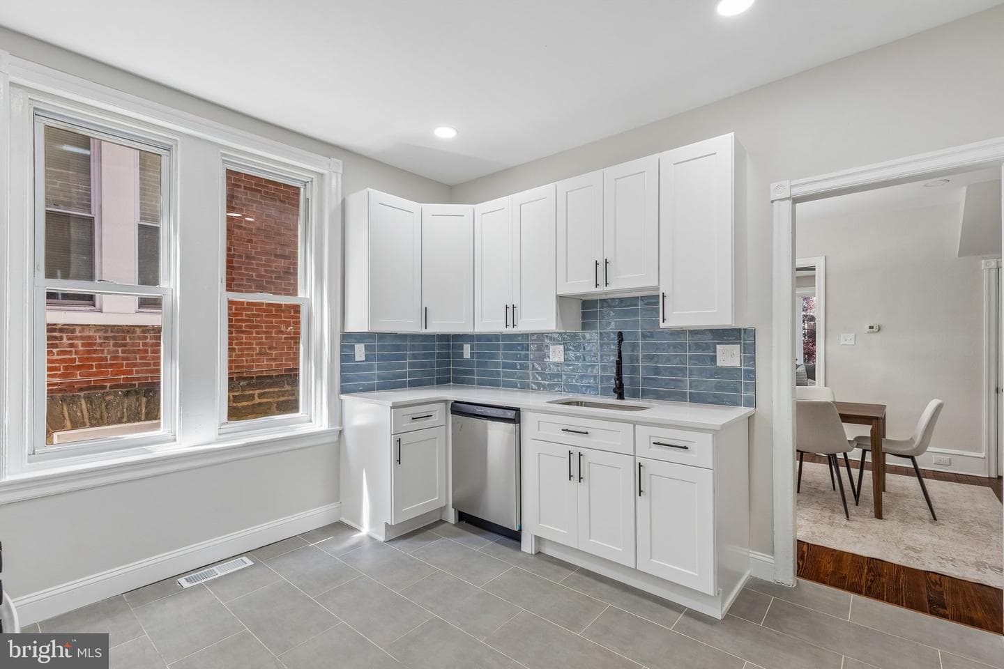 6122 Ross Street photo 9