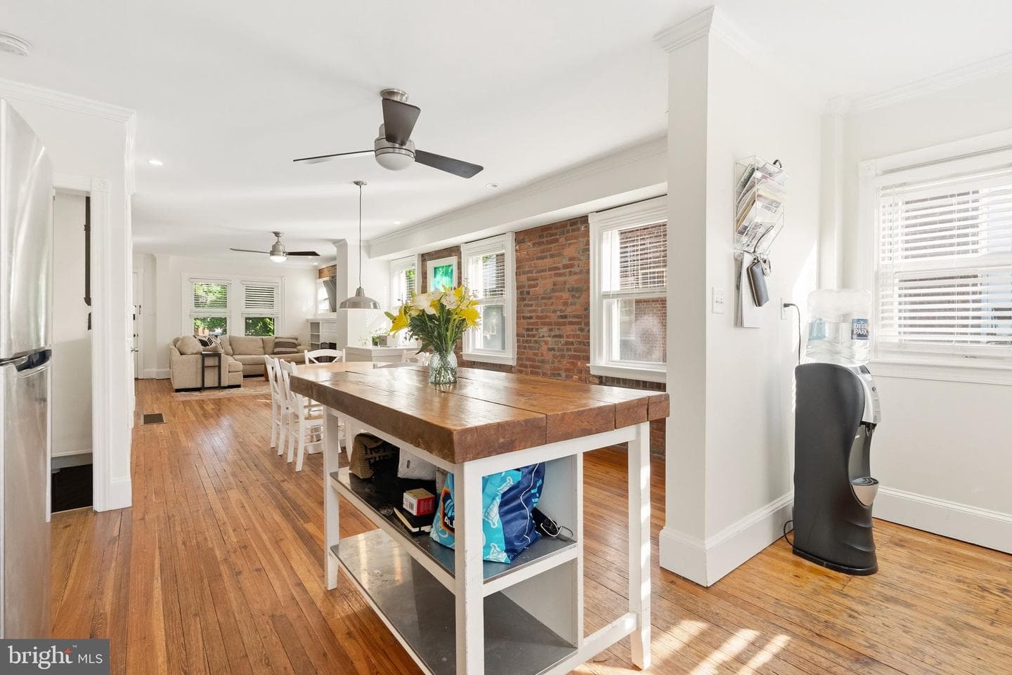 8128 Hennig Street photo 17