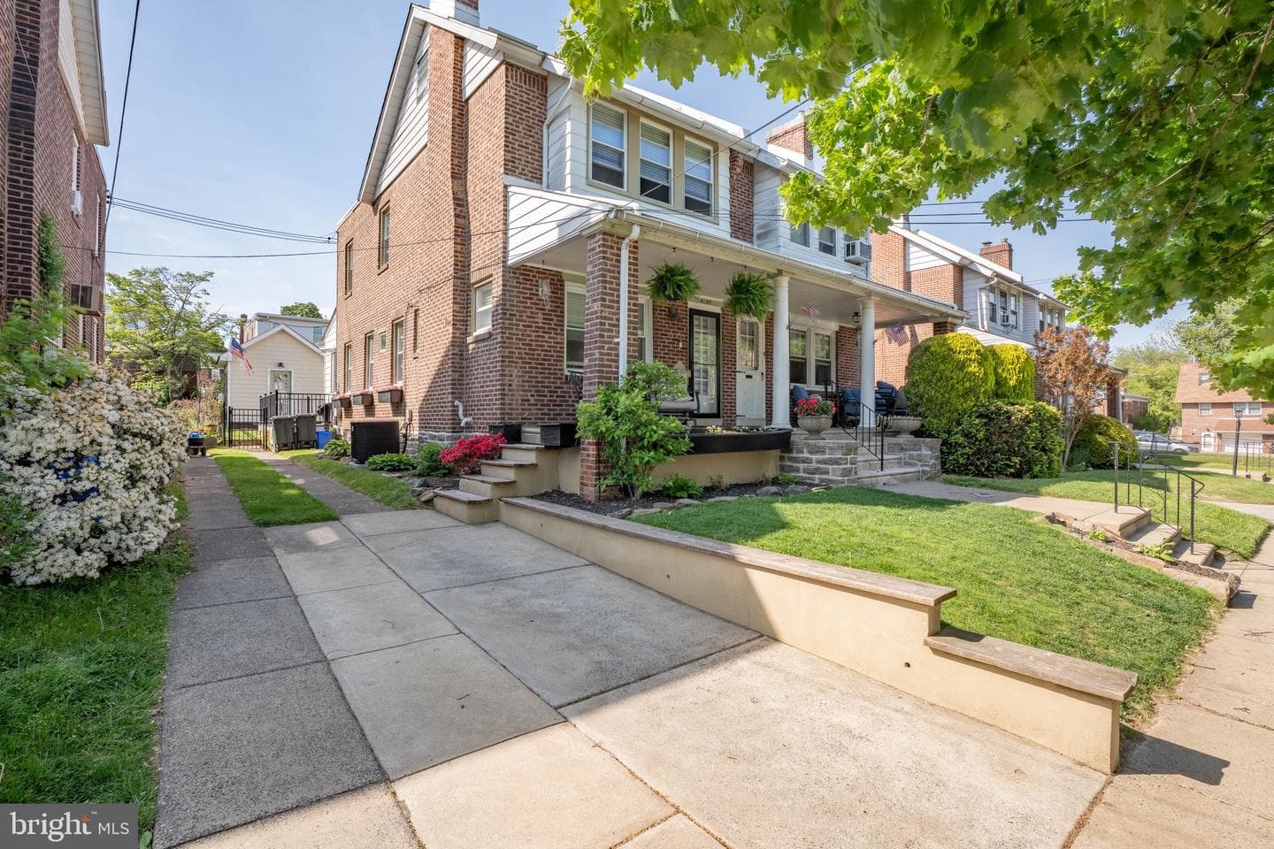 8128 Hennig Street photo 3