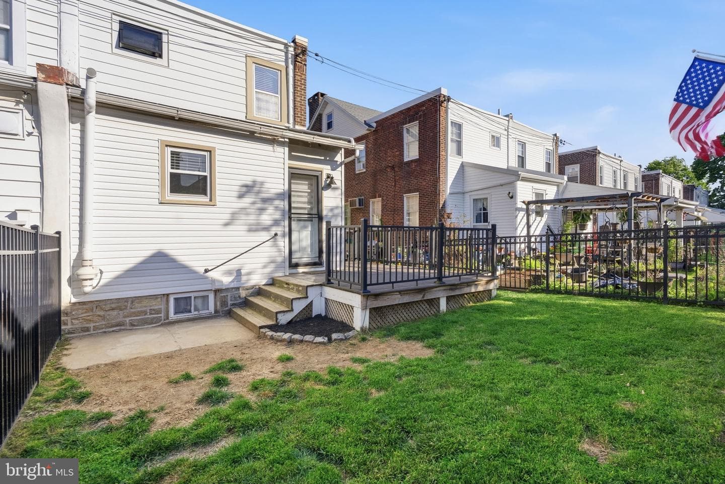 8128 Hennig Street photo 34