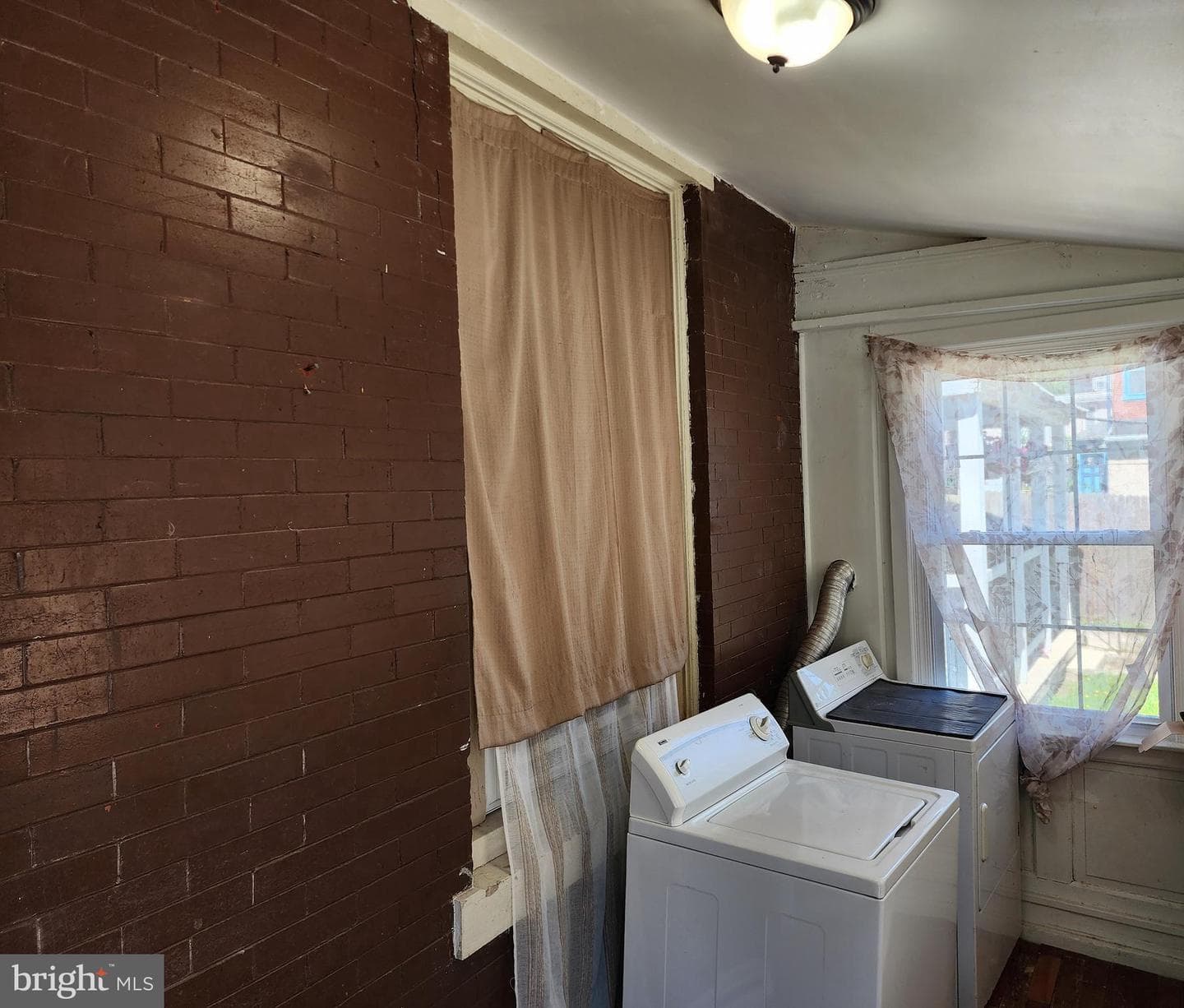217 W Duval Street photo 8