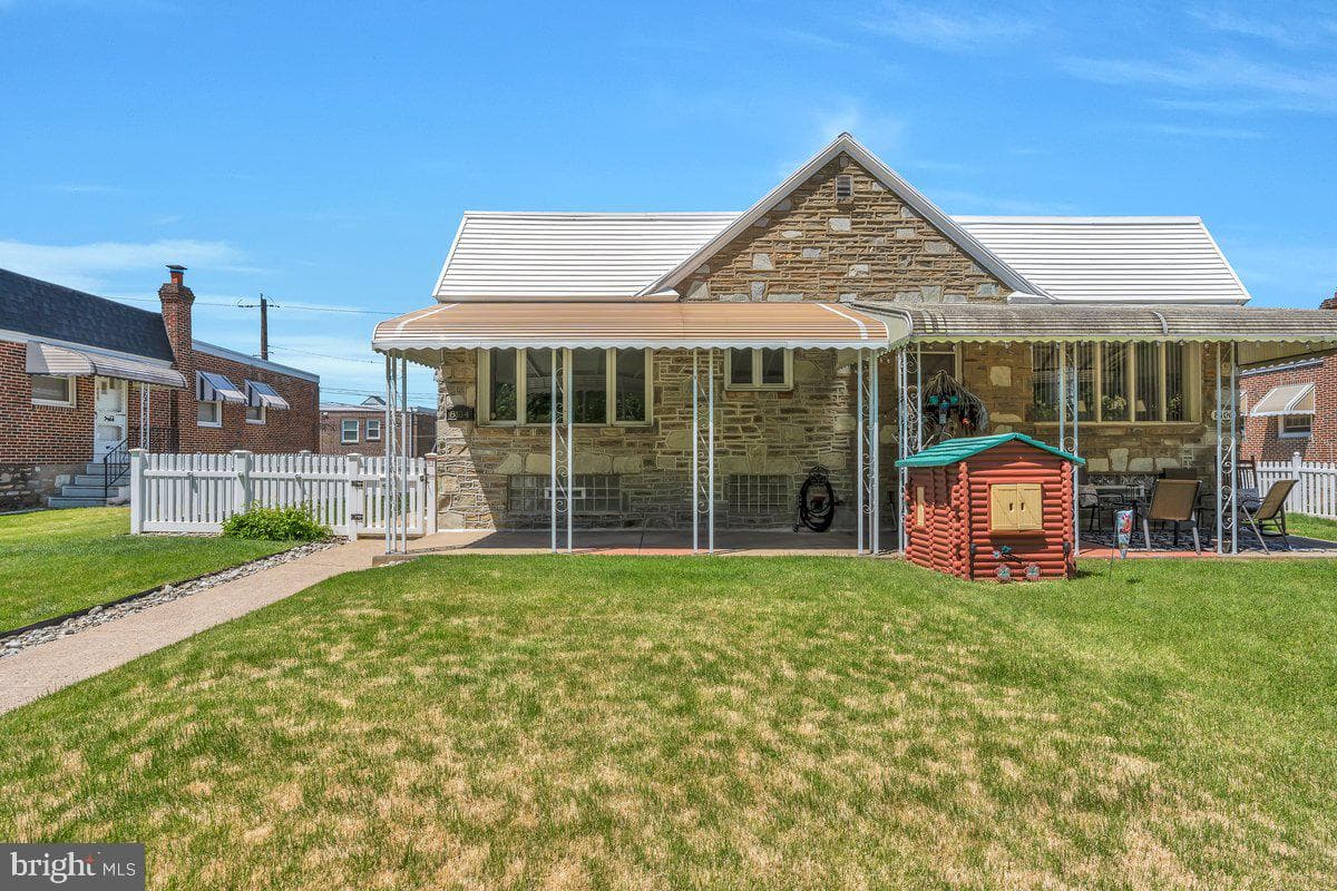 8104 Lexington Avenue photo 3