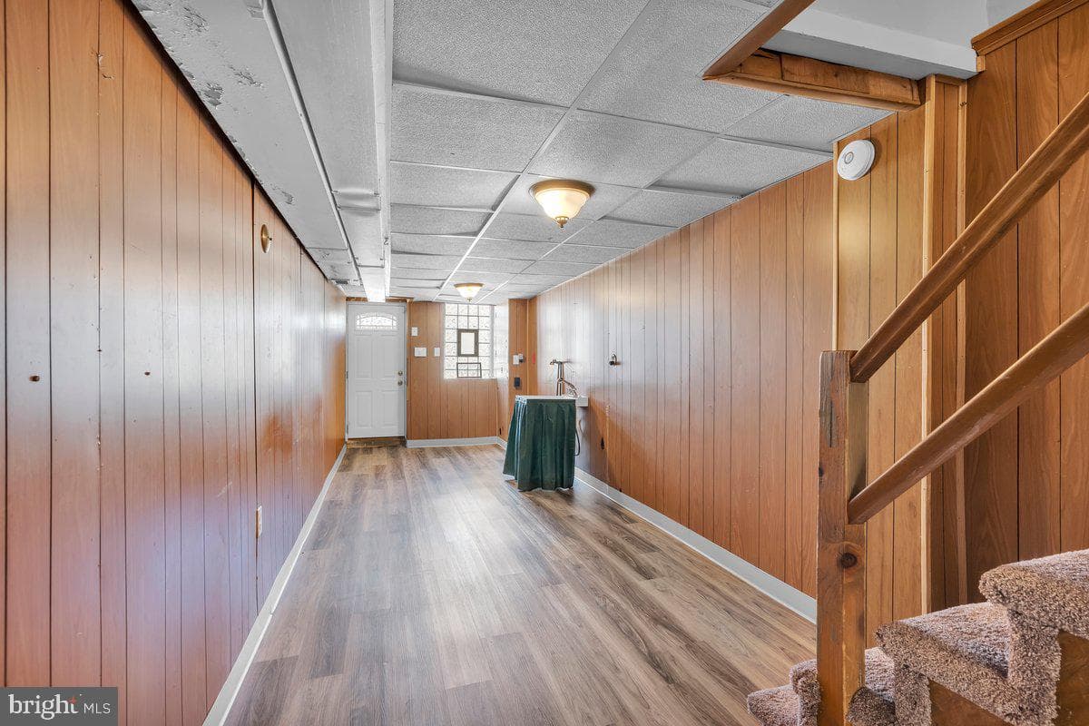 8104 Lexington Avenue photo 31