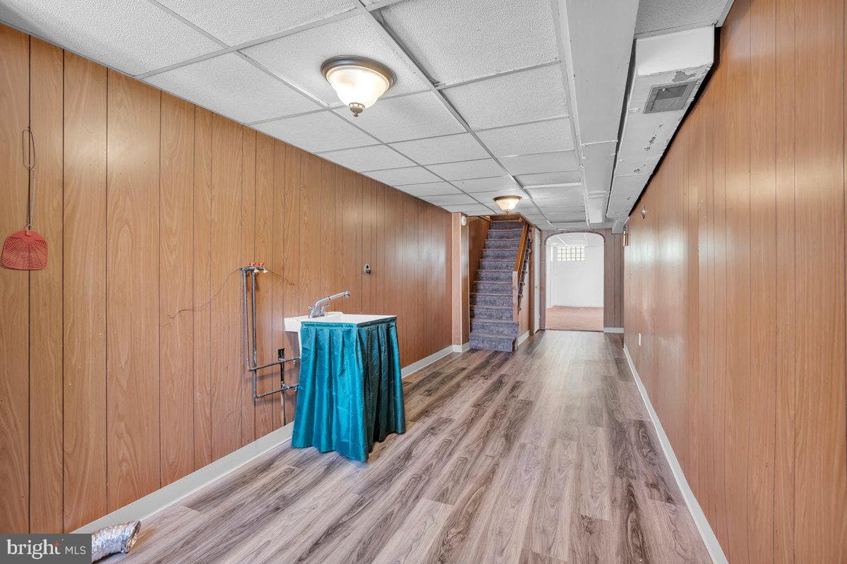 8104 Lexington Avenue photo 33