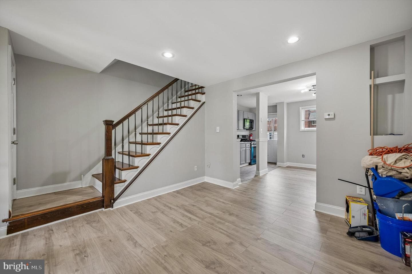 2245 Larue Street photo 3