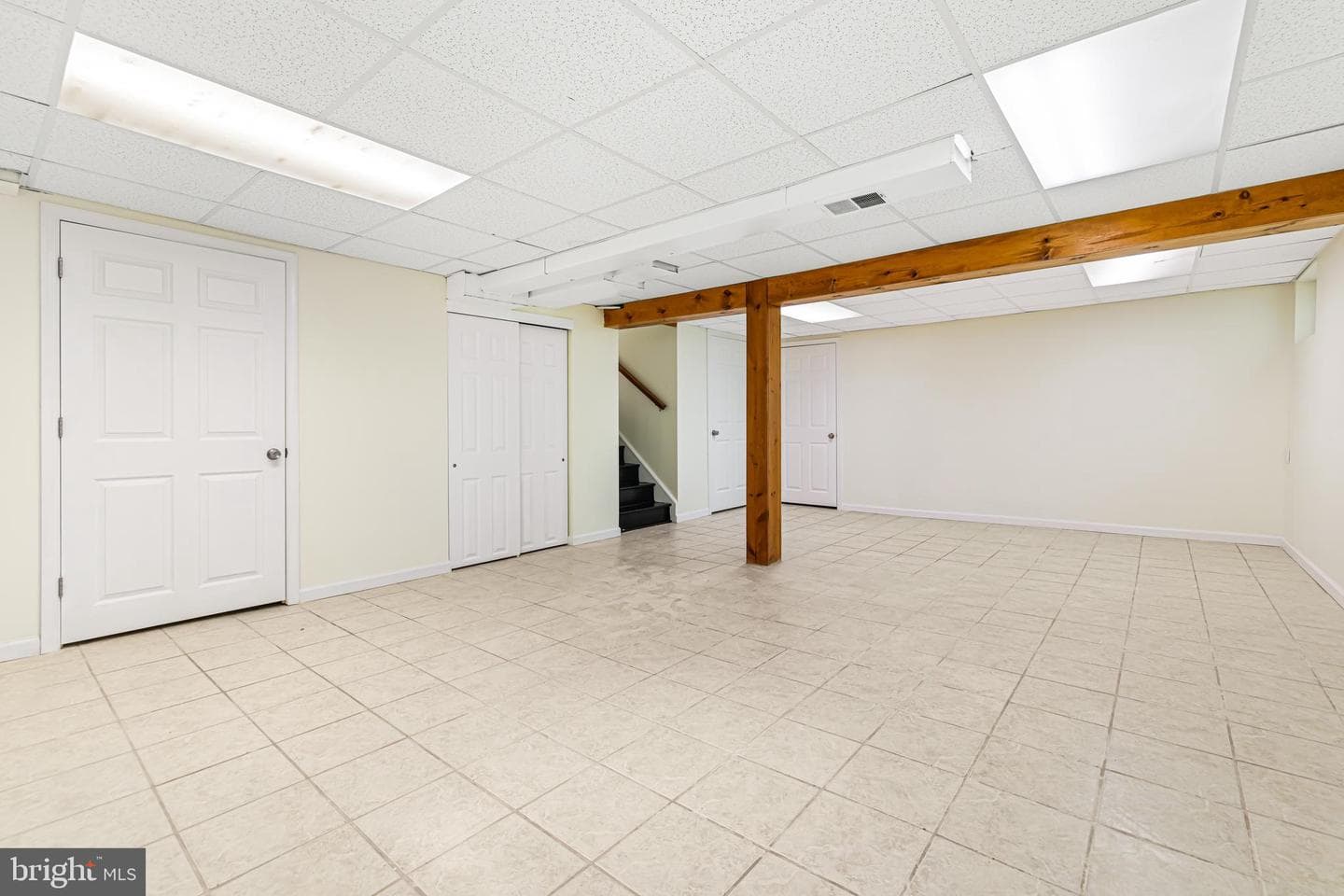 468 Woodhaven Plaza photo 16