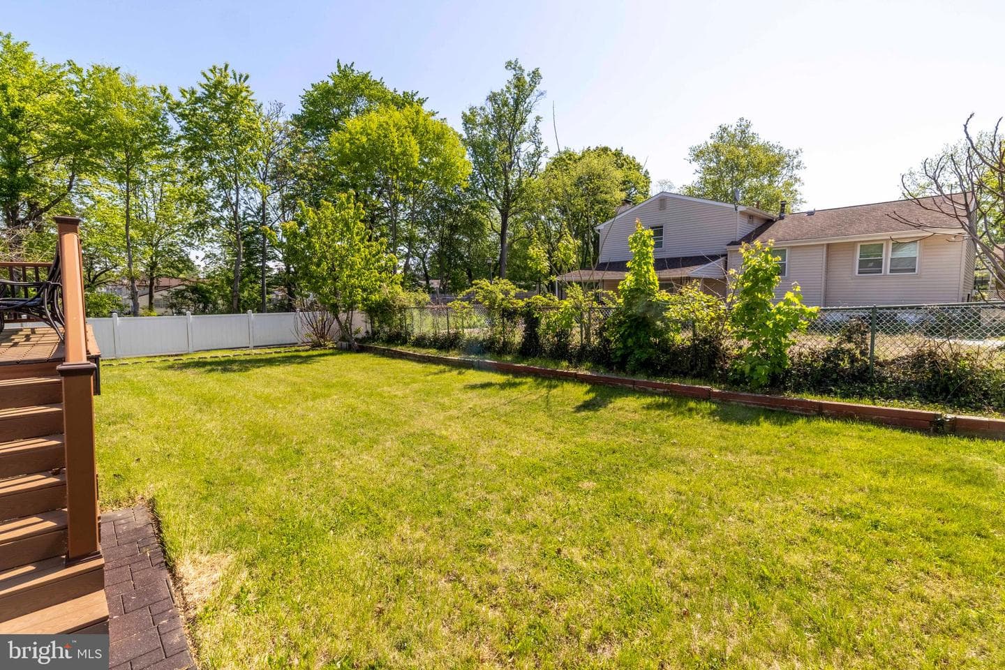 468 Woodhaven Plaza photo 21