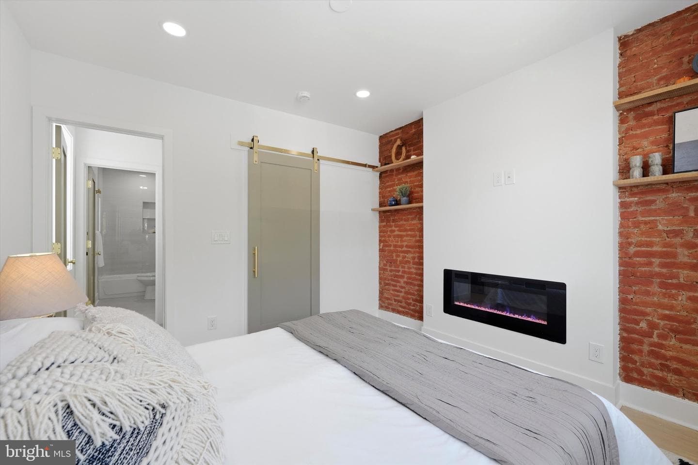 726 Morris Street photo 34