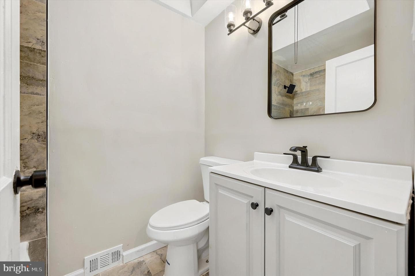 6451 Akron Street photo 16