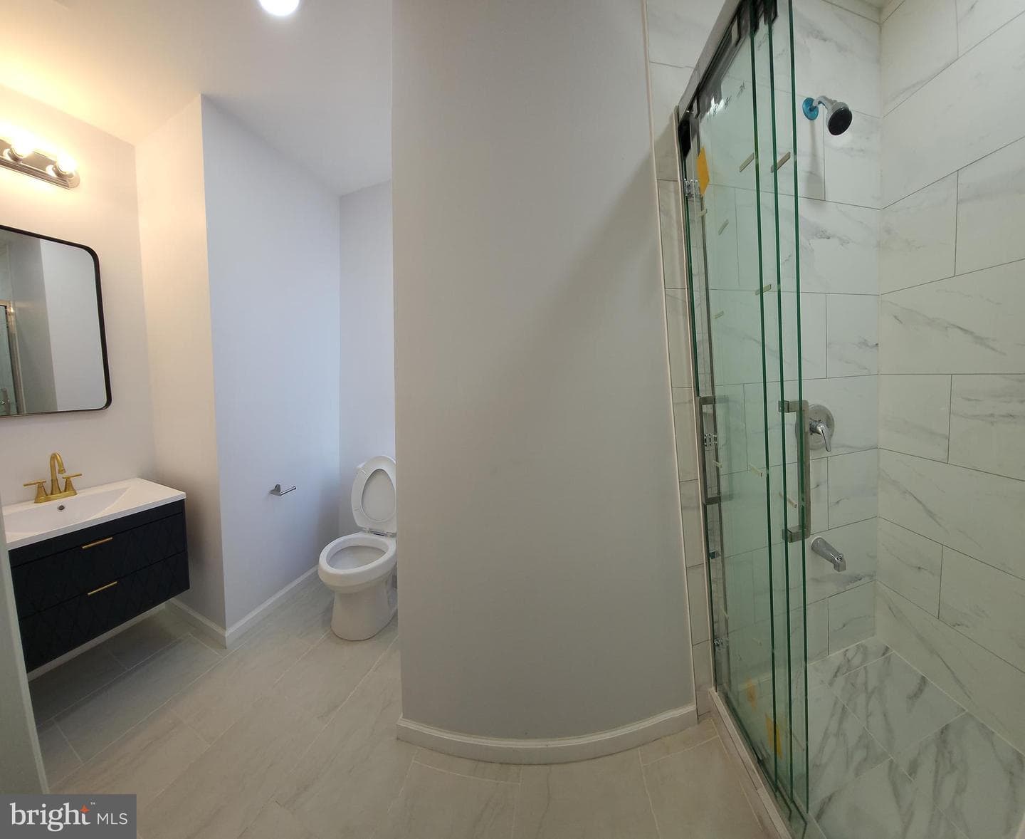 631 Cross Street photo 27