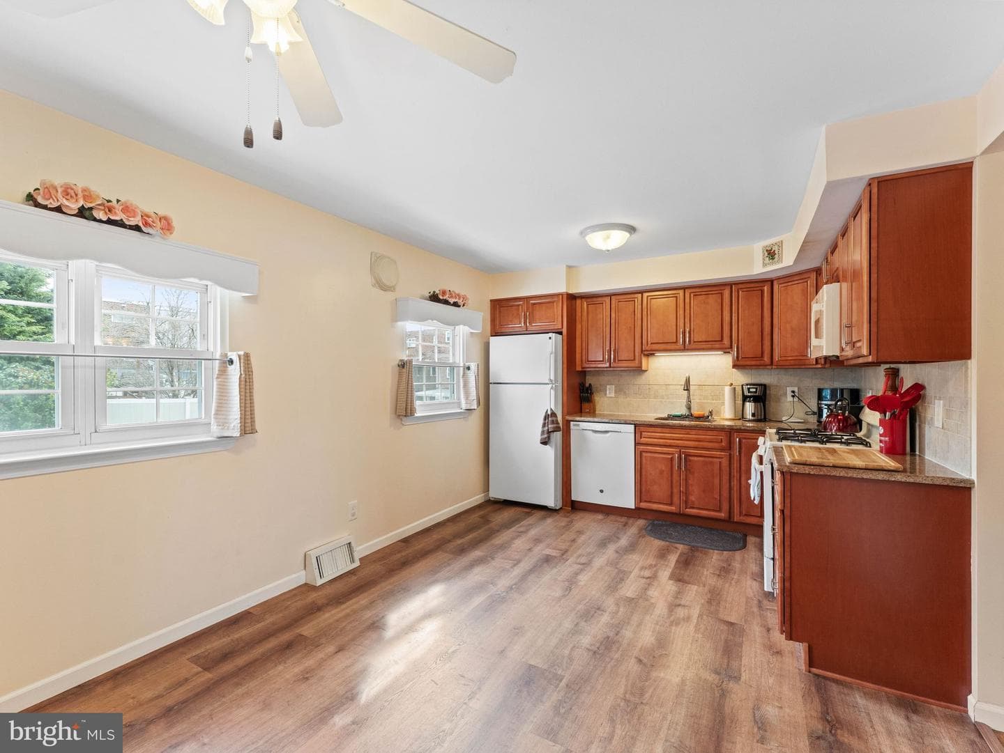 3327 Kayford Circle photo 9