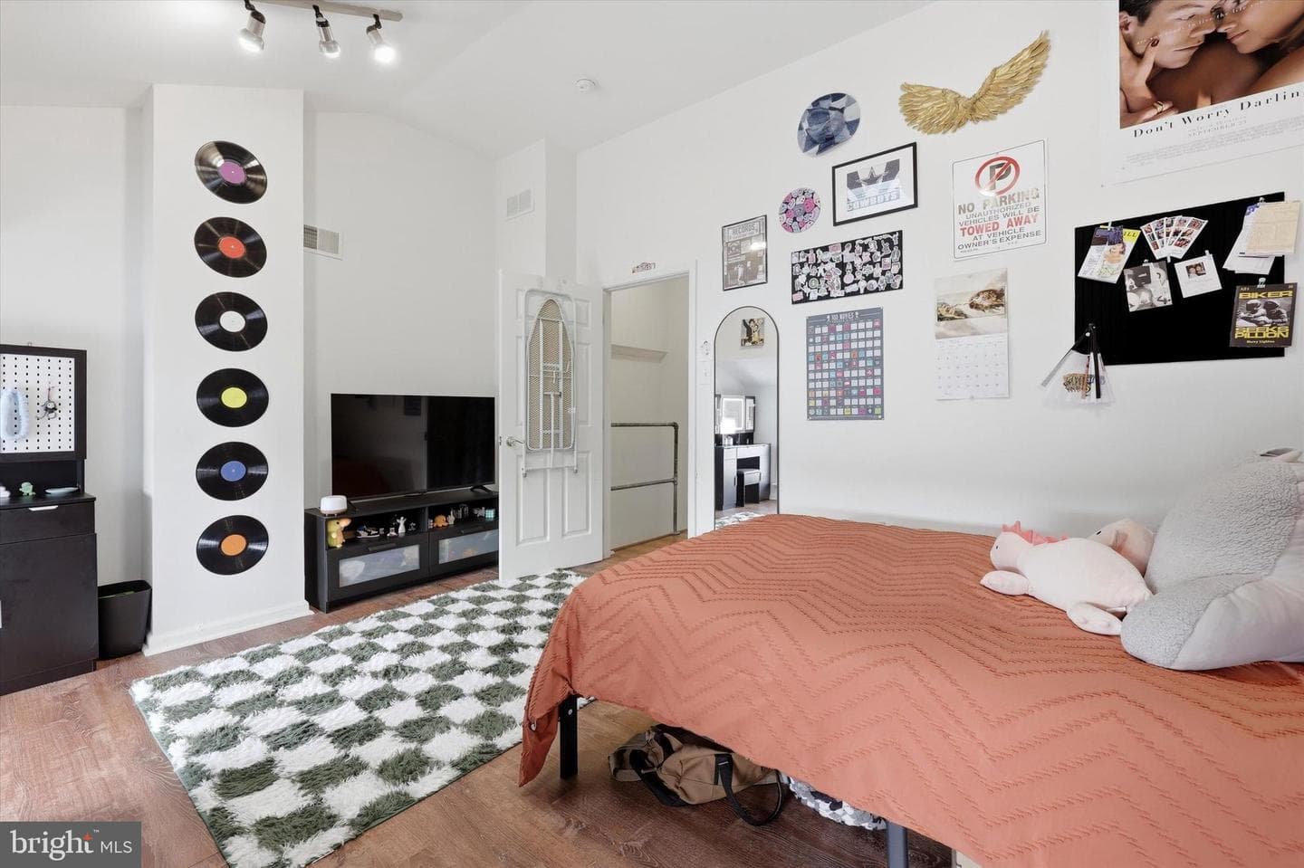 4527 Saint Davids Street photo 19