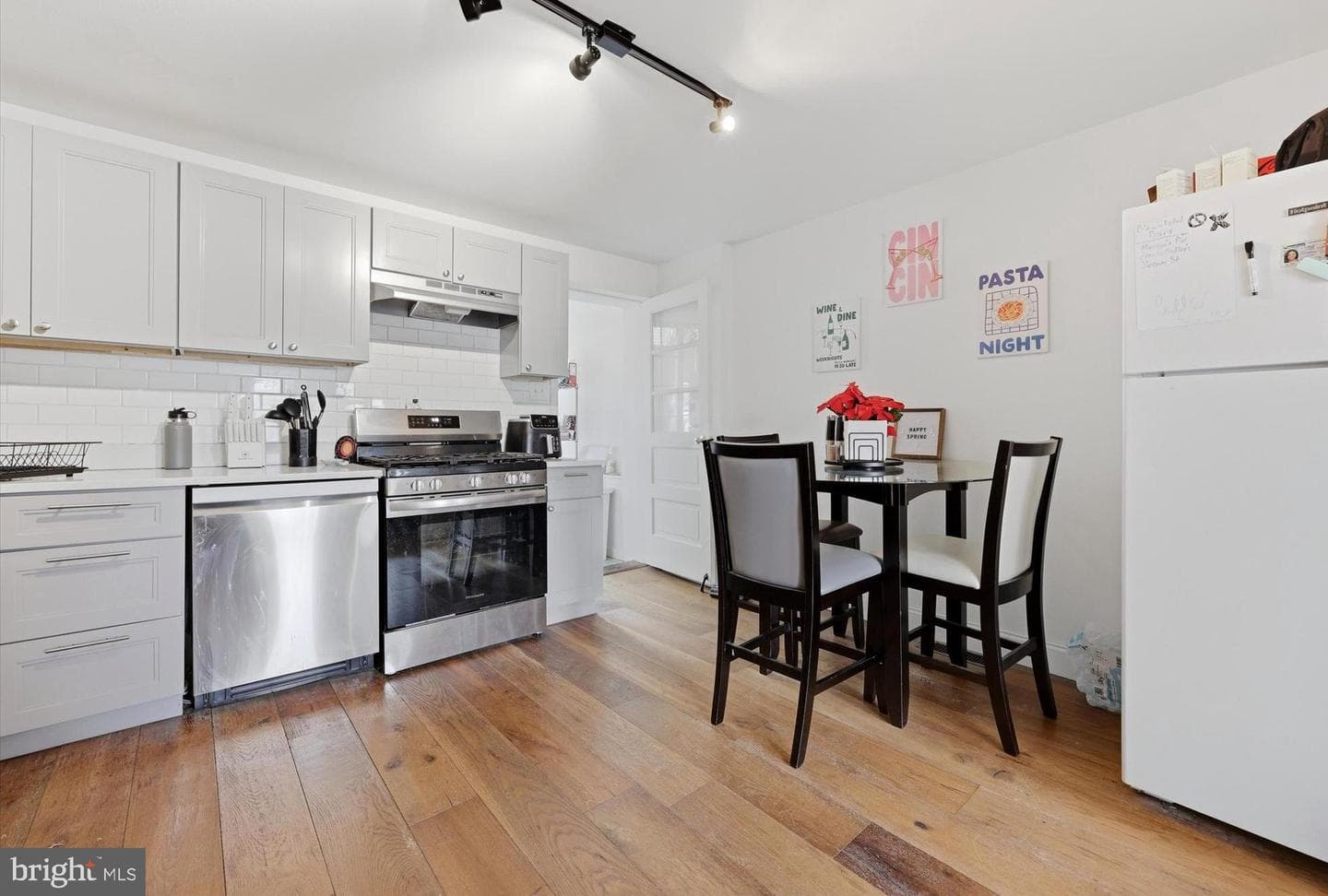 4527 Saint Davids Street photo 7