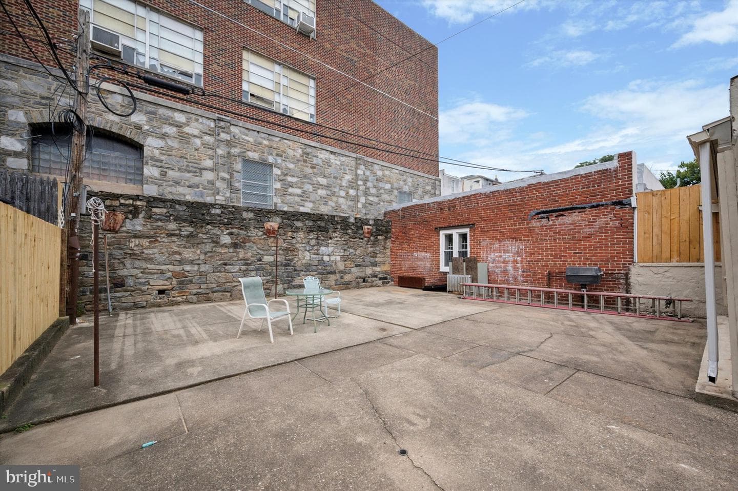 422 N Simpson Street photo 18