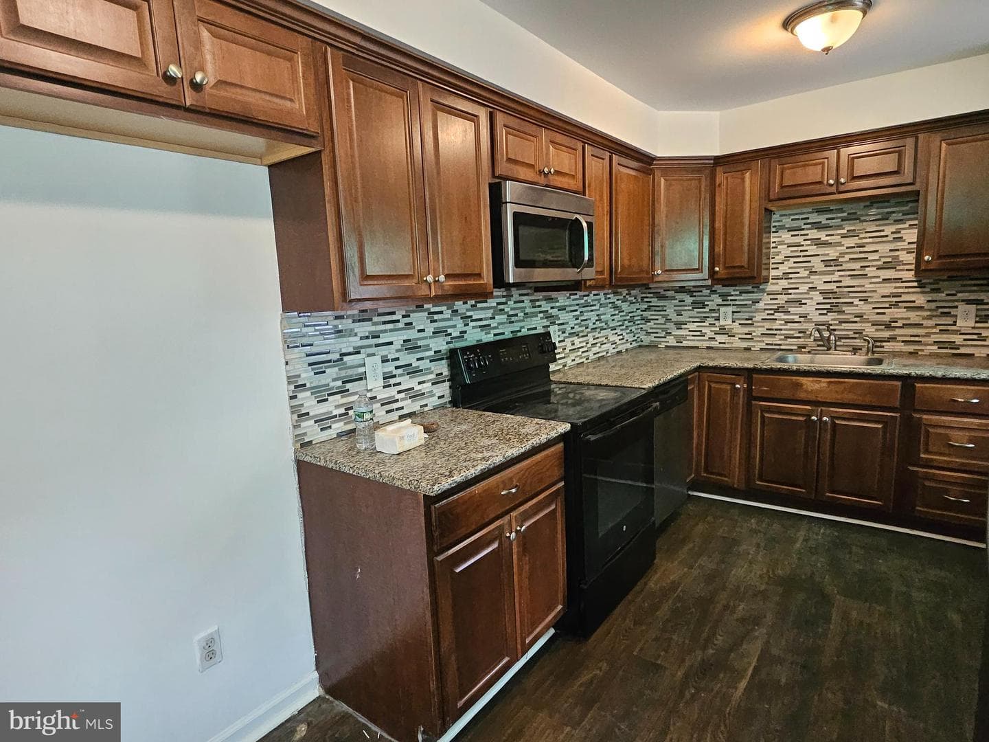 3128 Guilford Street photo 8