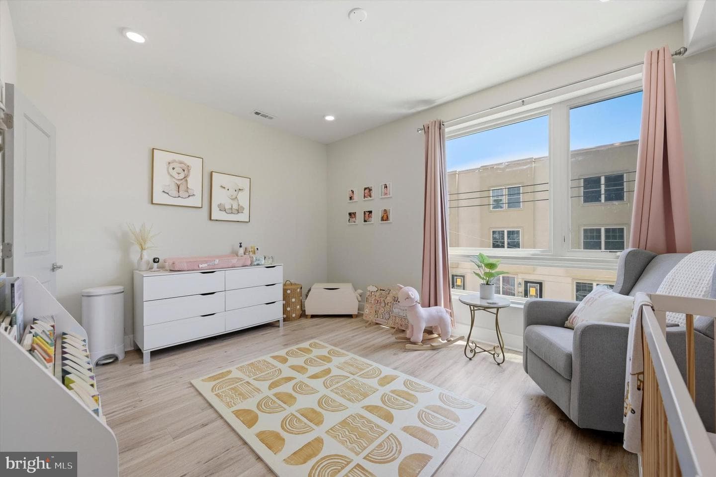 101 E Phil Ellena Street photo 14
