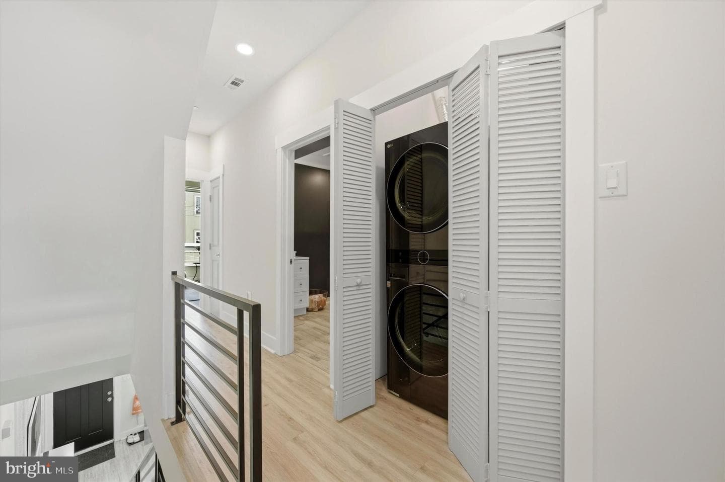 101 E Phil Ellena Street photo 16