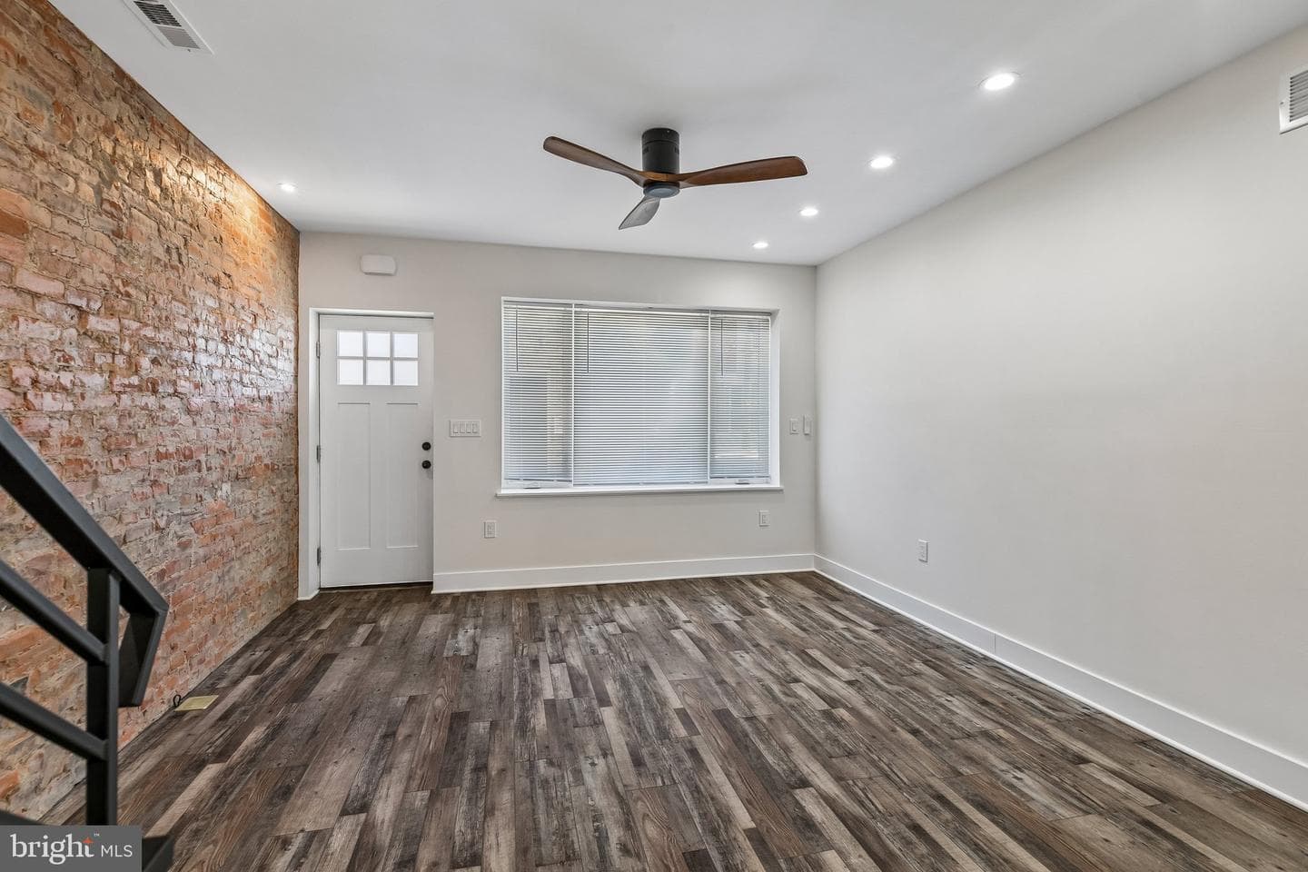 3156 Almond Street photo 11